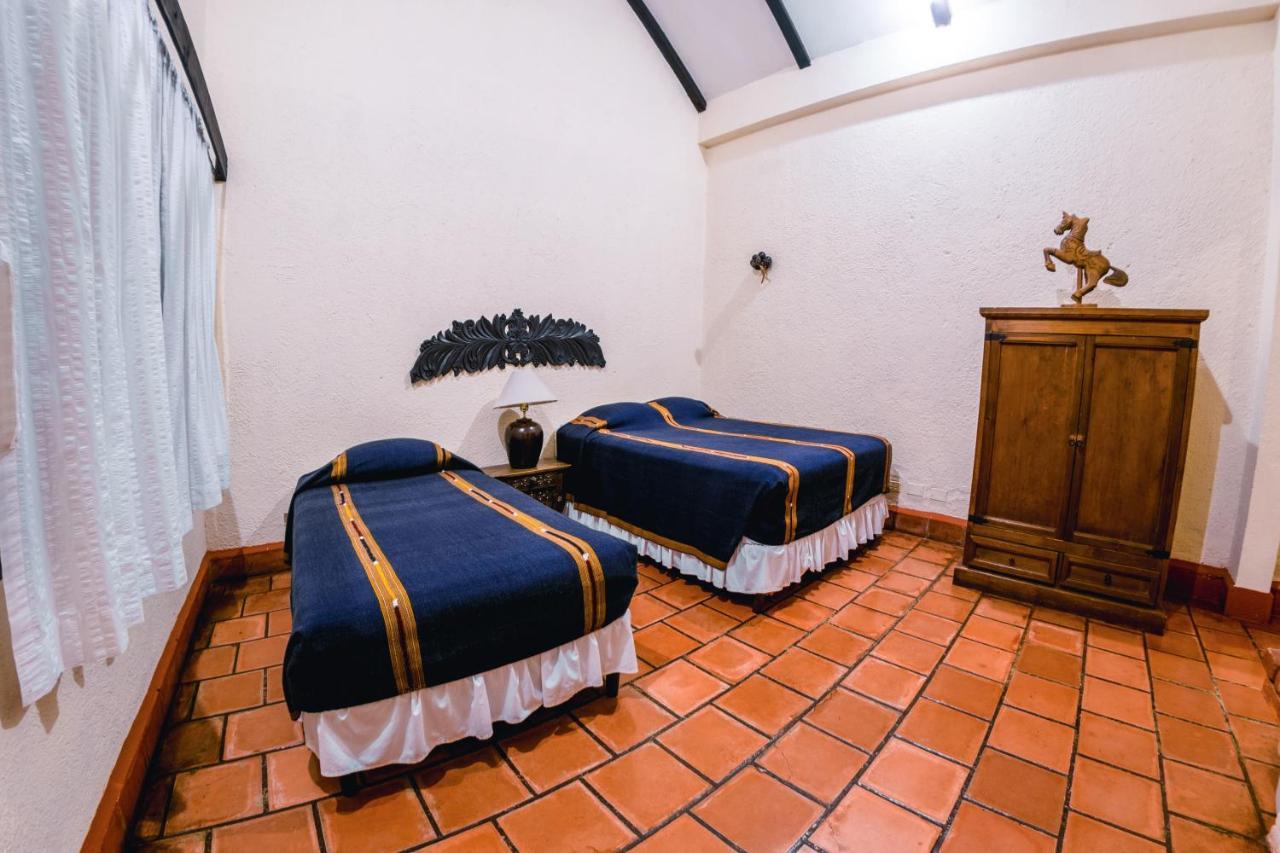 Hotel Toliman Сан-Лукас-Толиман Экстерьер фото